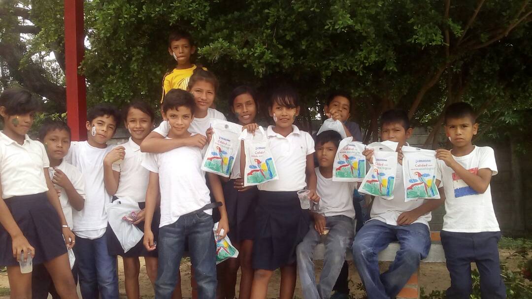 The Volunteer 1 + Contigo program covers different communities of Zulia state